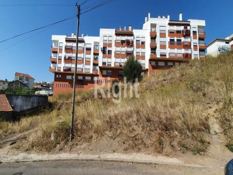 Urban plot with 357m2 for construction of villa in Mina de Água