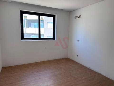 Nuevo apartamento de 3 dormitorios en São Miguel