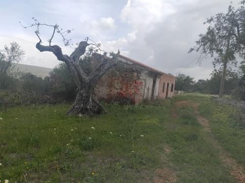 House for restoration in Querença, Tôr and Benafim - Loulé