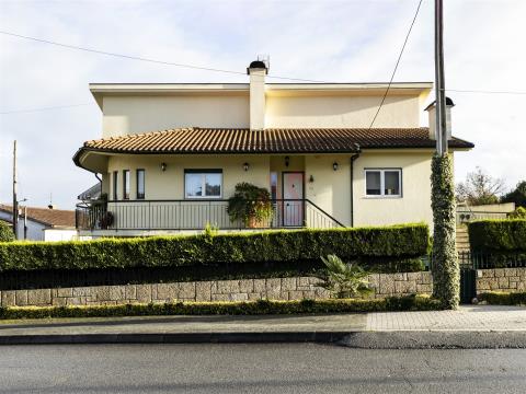 Single house T3 in Caldelas, Guimarães