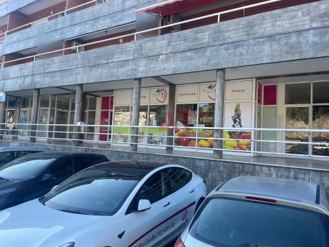 Geschäft mit 150.7m2 in Vila Nova do Campo, Santo Tirso