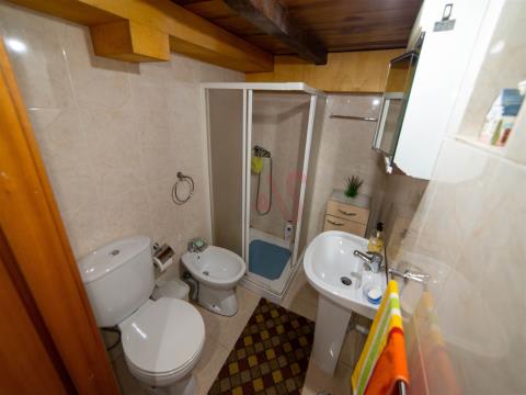 House 3 Bedrooms in Urgezes, Guimarães