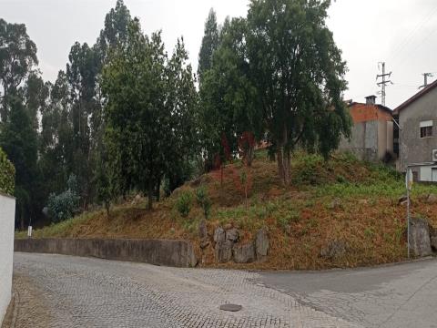 Terreno para construção de armazéns em Vila das Aves, Stº Tirso