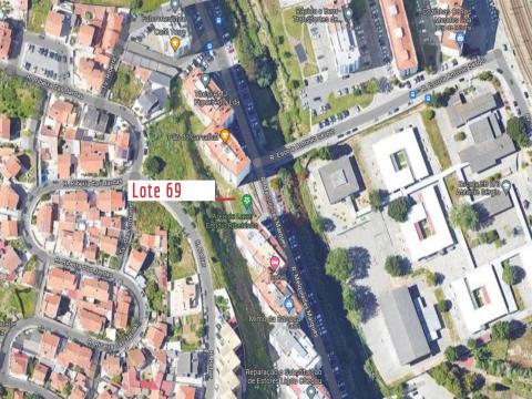 Land for construction with 557 m2 in Cacém, Sintra