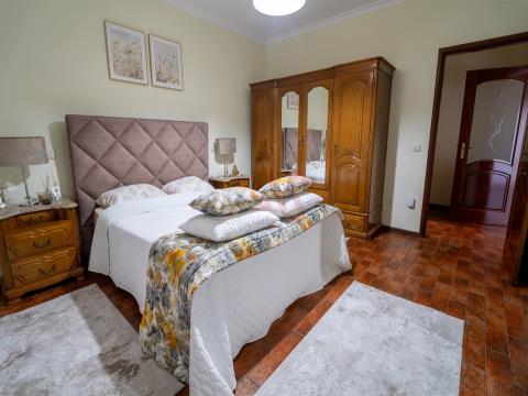 Maison Individuelle de 3 chambres à Vilarinho, Santo Tirso