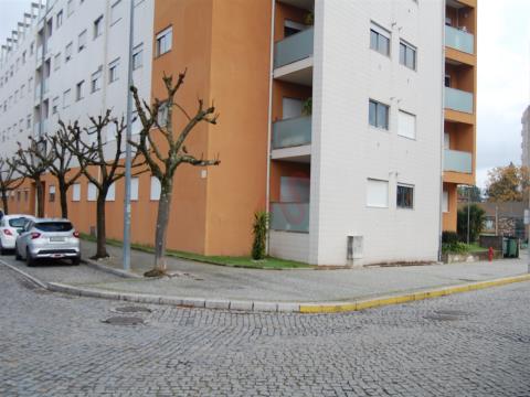 Apartamento de 3 dormitorios en Vila das Aves, Santo Tirso