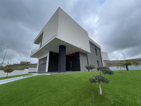 Nouvelle villa de 3 chambres sur la côte à Boim, Lousada