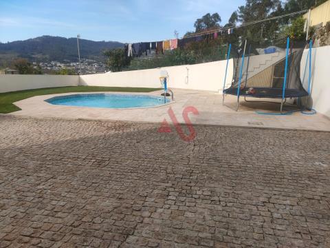 Moradia T3 com piscina em Regilde, Felgueiras