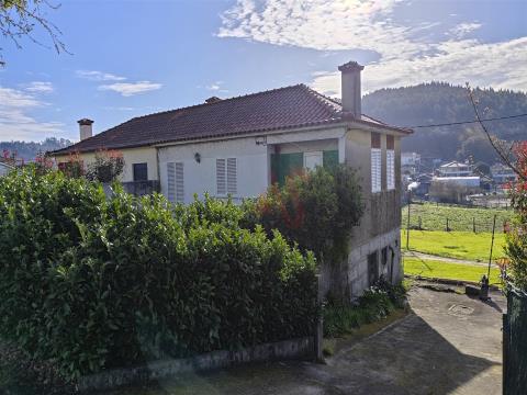 Moradia para Restauro em Conde, Guimarães