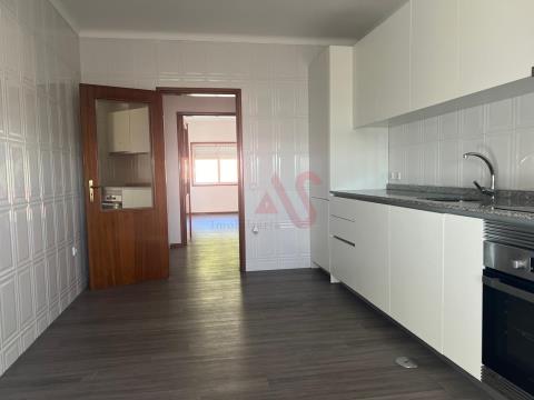 Apartamento T2 renovado em Santa Eulália, Vizela