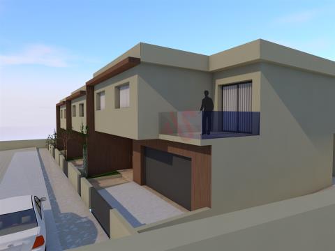 Casa d´angolo con 3 camere da letto in costruzione in ordine, Lousada