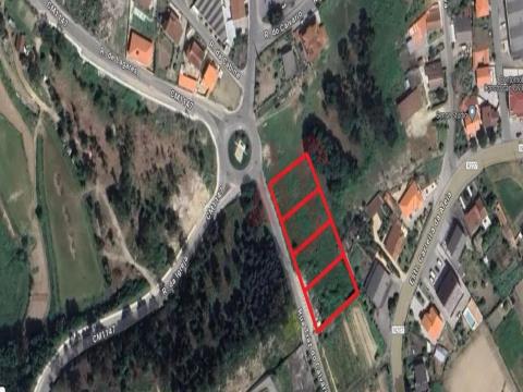 Grundstück mit genehmigtem Schrebergarten für 4 unabhängige Einfamilienhäuser mit 3 Schlafzimmern in Silvares, Lousada