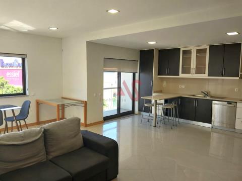 Apartamento T3 com aproveitamento sótão para arrendar em Arcozelo, Barcelos