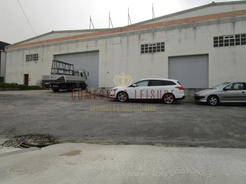 Armazém industrial  localizado em Silveira, Torres Vedras