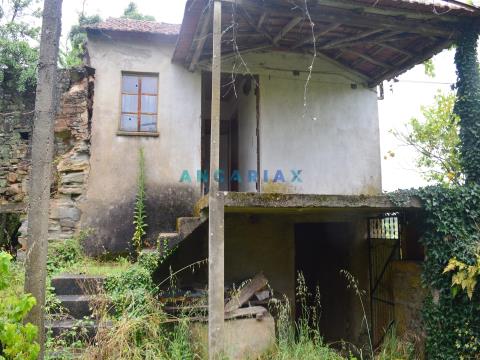 ANG895 - 2 bedroom House to Restore and Land for Sale in Nodeirinho, Pedrógão Grande