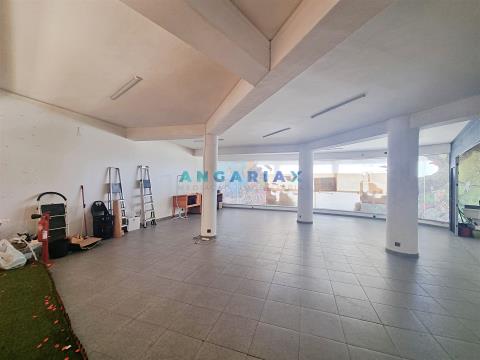 ANG1086 - Store for Sale in Marinha Grande