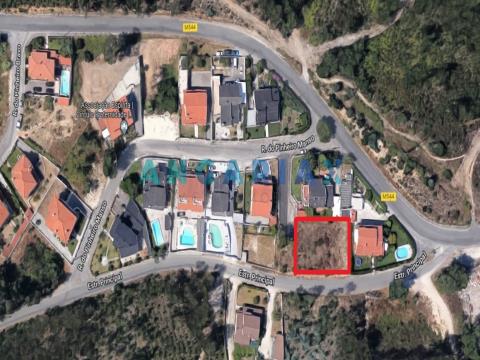 Building Land for Sale in Arrabal, Leiria
