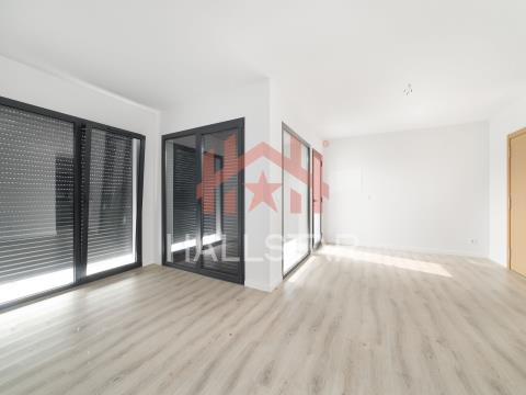 Apartment T2+1 / New / Closed Condominium / Solar Panels / Bidoeira de Cima