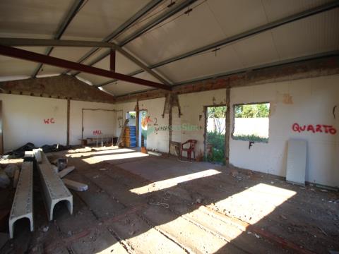Maison de 3 chambres en cours de rénovation à Riachos