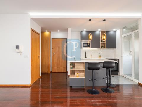 Renovated 4 bedroom apartment, by Metro Venda Nova, Rio Tinto