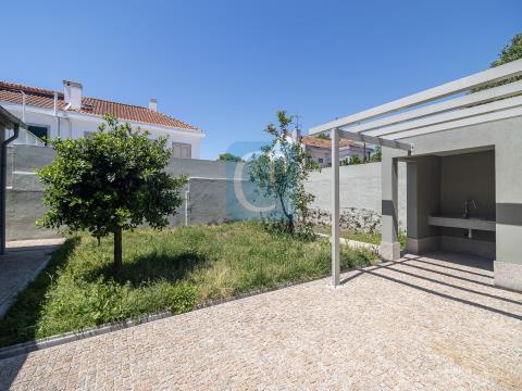 Refurbished 3 bedroom villa in Paranhos, Porto