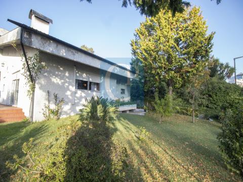 Ground floor villa in Boavista, Aviz and City Park