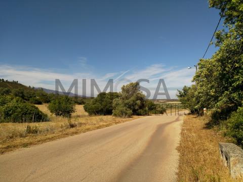 Land for construction of your dream home with fantastic views in Monte Canelas