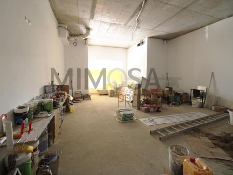 Shop in excellent location in the center of Ferragudo