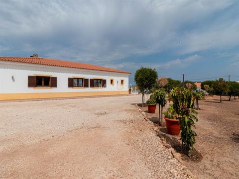 Single storey house T5 in Odiáxere - Views to the Countryside and Leisure Areas