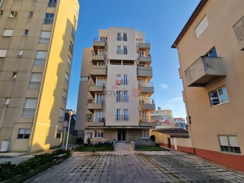 Apartamento T3 na Av. Santos Graça, Póvoa de Varzim