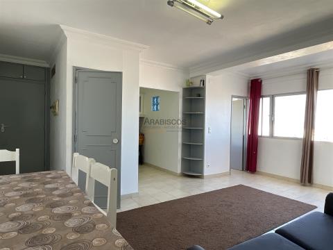 Apartamento T1+1 - Varanda - Vista Rio  e Serra - Portimão - Faro - Algarve