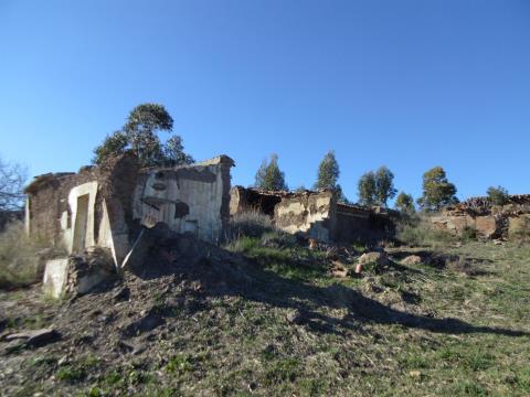 Zwei Grundstücke mit Ruinen - Bergblick Monchique - Staudamm - Portimão - Casas Velhas