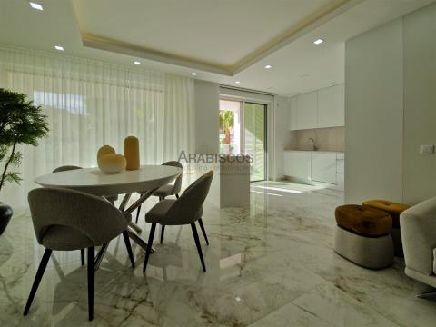 Apartamentos T2 - Varandas desde 29 m2 - Piscina - Ar Condicionado - Piso Radiante - Lagos - Algarve