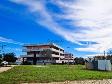 Apartamento T3 - Novos - Condomínio Privado - Piscina - 2 Garagens - Vale Lagar - Portimão - Algarve