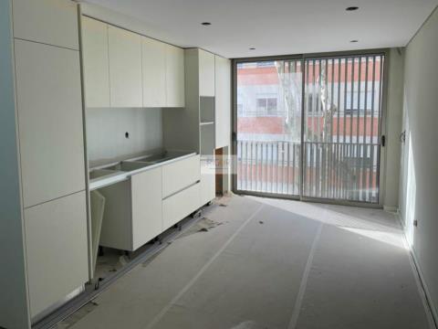 Apartamento T1 com varanda NOVO em Matosinhos Sul