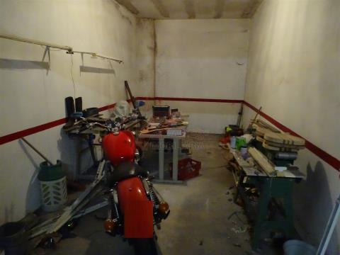 Garage 0 Schlafzimmer