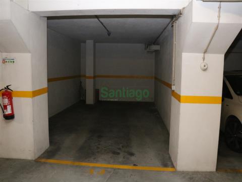 Lugar de garagem no centro de Guimarães