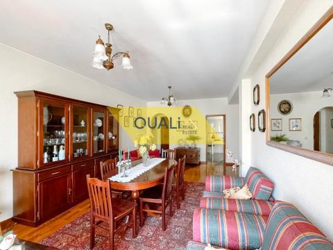 Appartamento con 3 camere da letto in buone condizioni, centro di Funchal - € 297.000,00