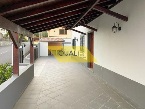 Detached house with 4 bedrooms in Prazeres - 425.000,00€
