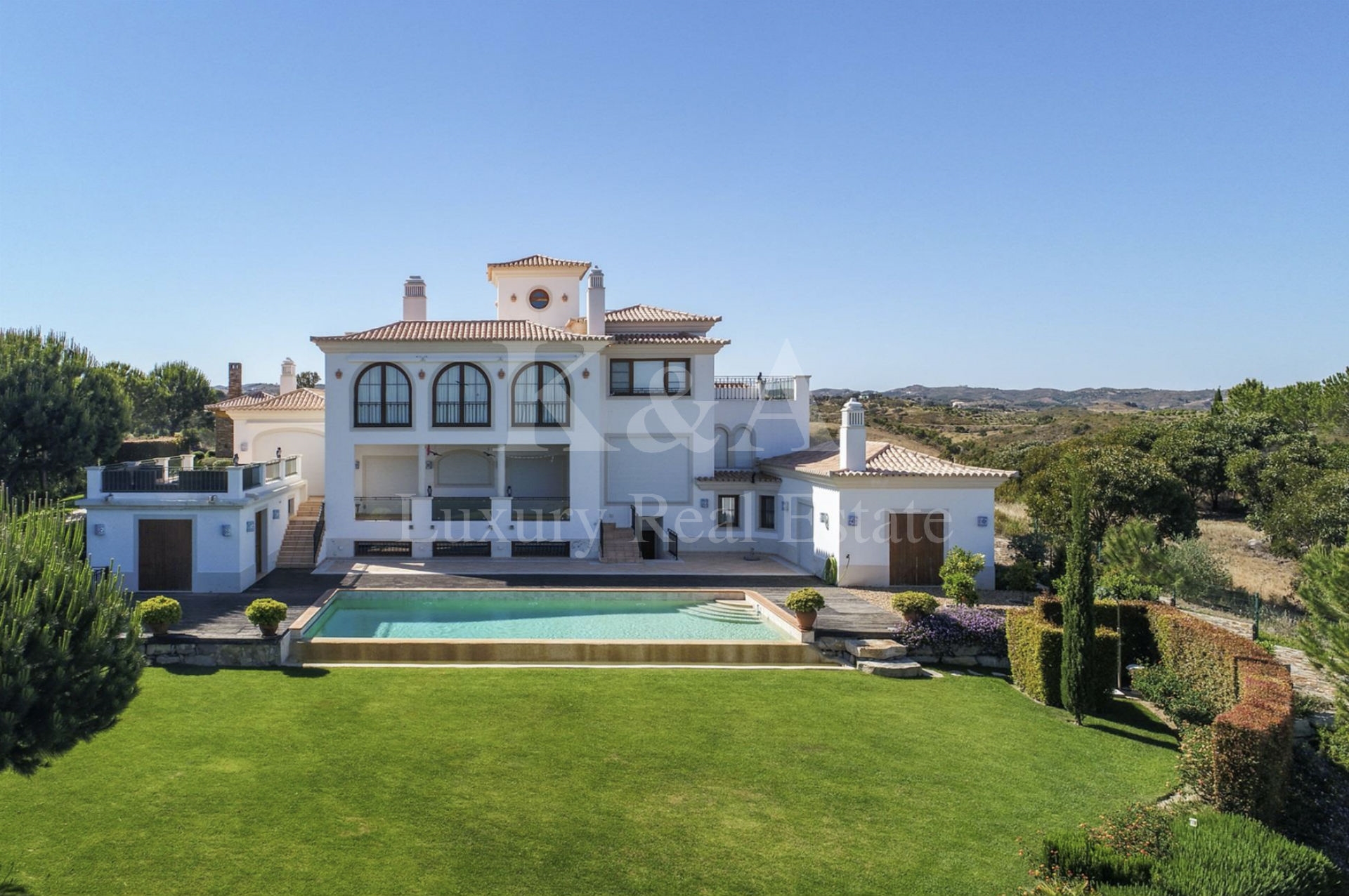 6 Bedroom Villa in an exclusive golf resort, Algarve