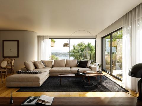 Apartamento T1,  situado em uma localização privilegiada na Foz,  próximo ao rio.