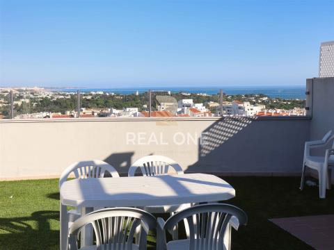 3 bedroom apartment with sea view and terrace