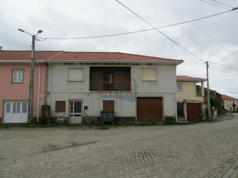 Moradia em Prado Gatão, Miranda do Douro