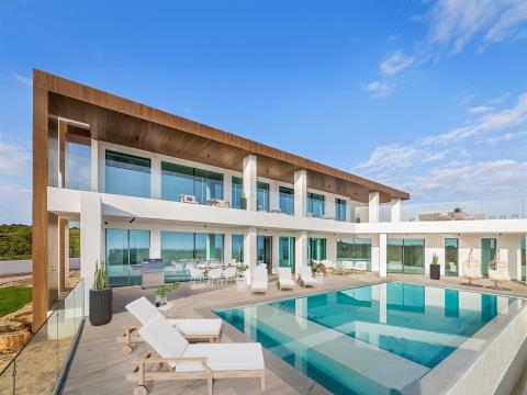 Villa contemporaine unique à vendre à Monte Rei Golf