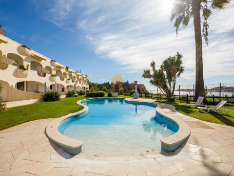 Apartamento à beira-mar para venda em Ferragudo