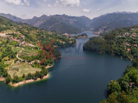 Land met uitzicht op de rivier - Caniçada, Vieira do Minho