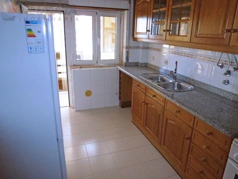 Appartement 1 chambre avec un emplacement privilégié à Oeiras pour investissement