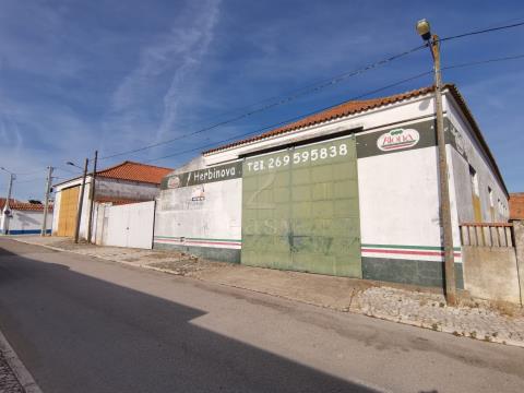 Warehouse for Industrial/Commercial Activity or Housing in Alvalade, Alentejo