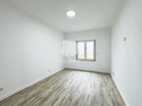 3 Chambres -  Appartement - Seixal - Setúbal