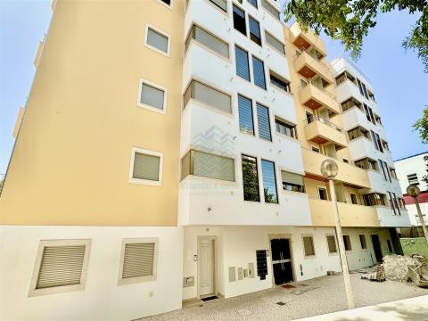 Excelente apartamento T2 Novo em Santa Maria dos Olivais - Tomar